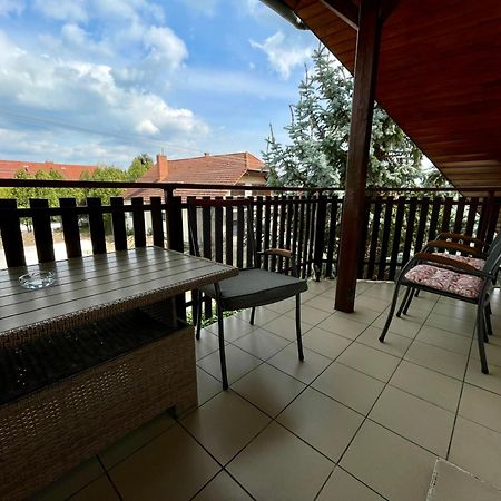 Villa Lili Apartments Balatonkeresztur Exterior photo